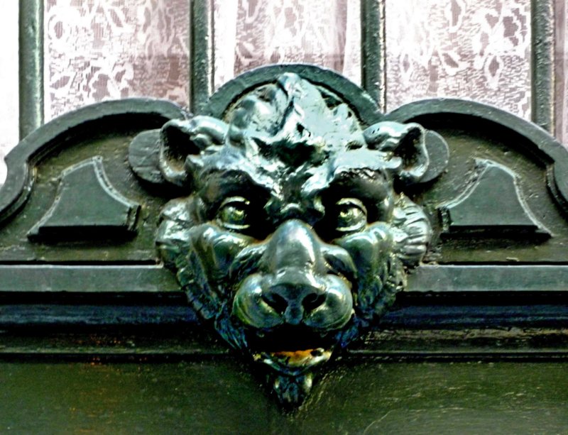 voltodemoniacoviadellauro.jpg