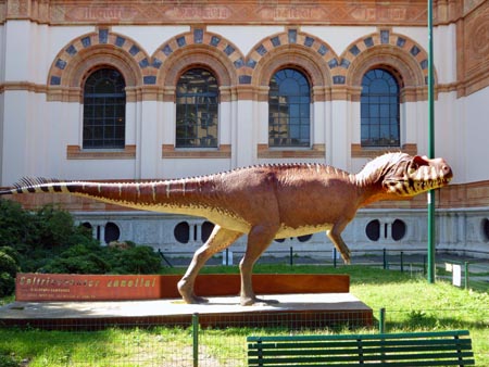 MuseoStoriaNaturaleDinosauroEsterno