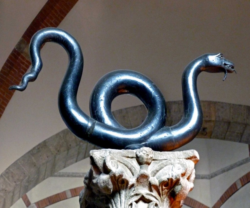 santambrogioserpente.jpg
